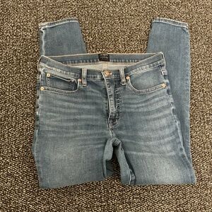J.Crew Denim Blue Jeans 9” Mid-rise Skinny Jeans Size 28 with 27” Inseam